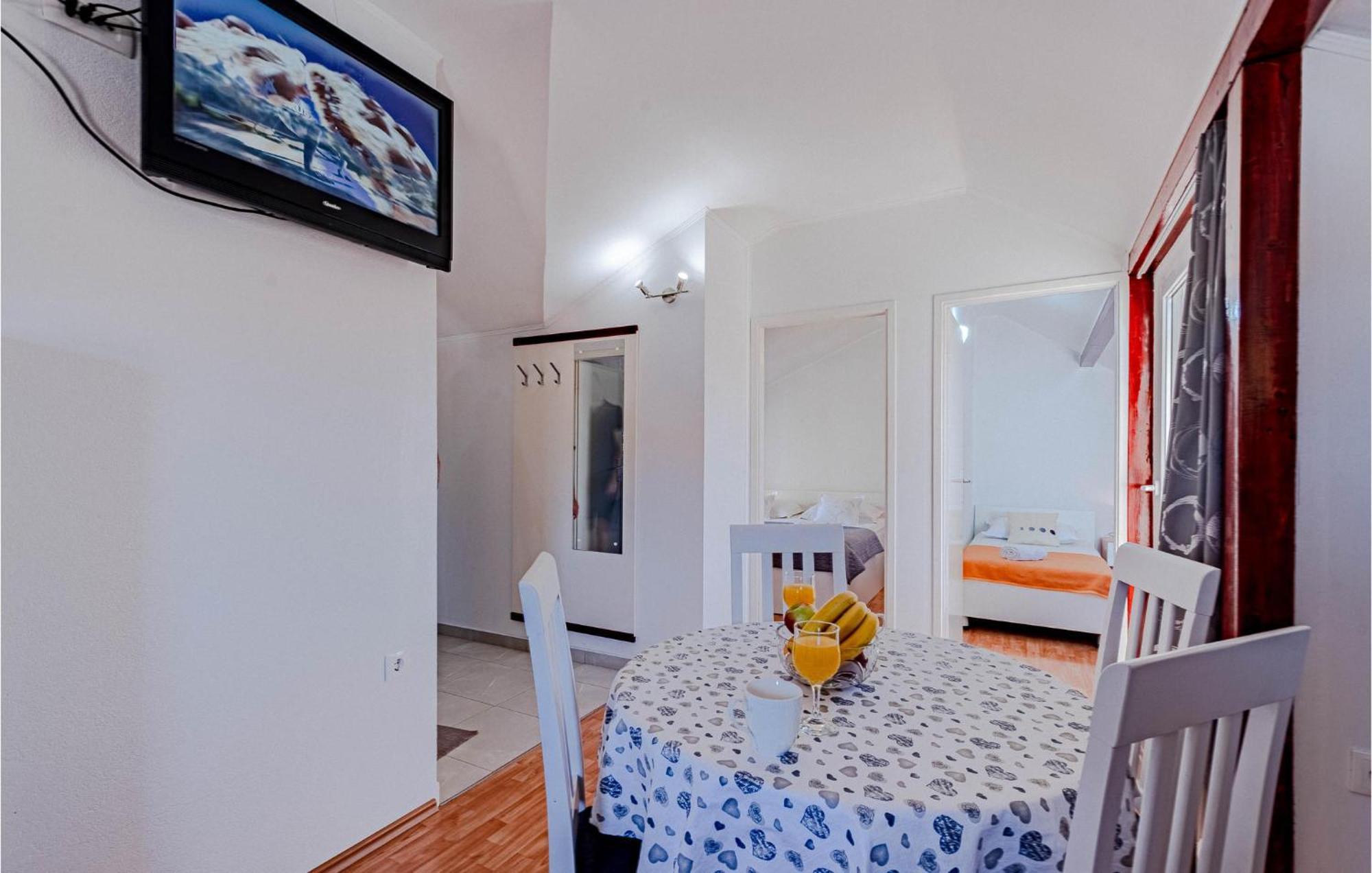 Beautiful Apartment In Vela Luka With Wifi Exterior photo
