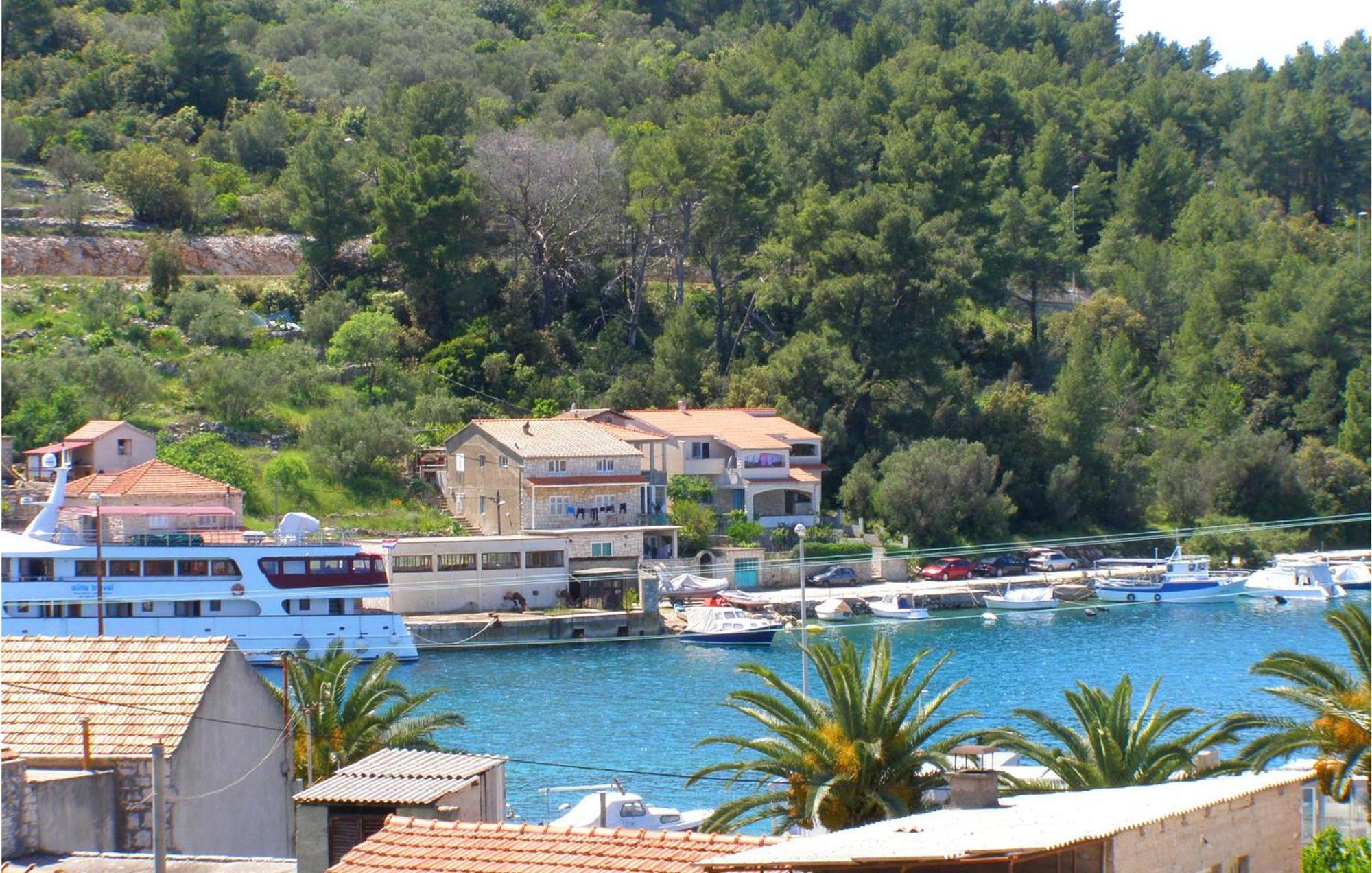 Beautiful Apartment In Vela Luka With Wifi Exterior photo